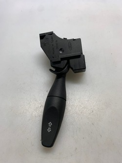 Рулевой/подрулевой переключатель ford 1s7t-13335-ae фото №1