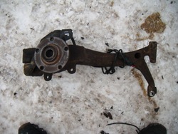 Audi a4 b5 1.8 b 94-01 поворотный кулак ступица левый перед фото №1