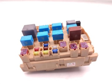 Toyota celica рамка / модуль запобіжників 1.8 16v vt-i бензин 90987-02025 фото №1