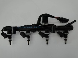 Планка впрыскивающий 8x0 06x133681c audi s1 2.0 tfsi c фото №1