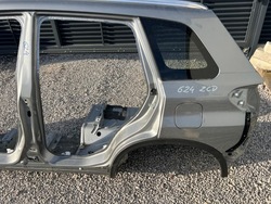 Suzuki vitara четверть левая год 2023 фото №1