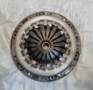 Зчеплення притиск диск opel corsa f 1,2 vti 9834066780 фото №1