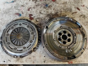 Citroen 1.6 ehdi колесо двомасовий 001094330 притиск фото №1