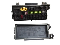 Jeep commander i xh xk 5.7 hemi коробка запобіжників 04692087ab фото №1