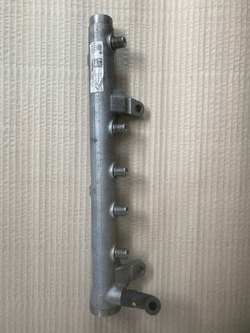 Планка 03l130089b audi vw seat skoda 1.6 tdi фото №1