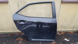 Двері праві задні зад toyota corolla e16 e18 sedan фото №1
