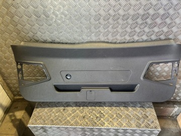 Оббивка кришки зад audi q3 f3 83a867979a фото №1