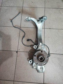 Ступиця поворотна опора права перед audi a8 d3 фото №1