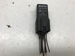 Реле свічок розжарювання audi seat skoda vw bosch 0281003038 штекер фото №1