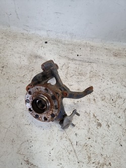 Vw golf octavia audi поворотный кулак фото №1