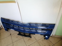 Решітка решітка радіатора mercedes actros mp4 a9618550050 фото №1