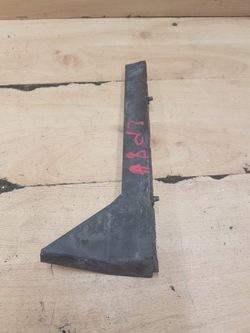 Ползун бампера зад левый audi a8 d3 фото №1