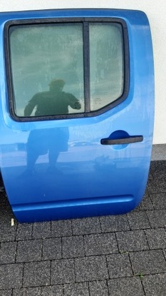 Дверь левый зад navara d40 5d фото №1