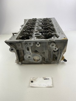 Головка двигуна vw golf seat leon 1.5 tsi tfsi фото №1