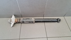 Амортизатор зад vw passat b6 универсал 635440141 фото №1