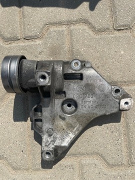 Лапи основание компрессора volkswagen оригинальный номер 03c903143b фото №1