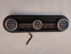 Alfa romeo stelvio панель кондиционера фото №1