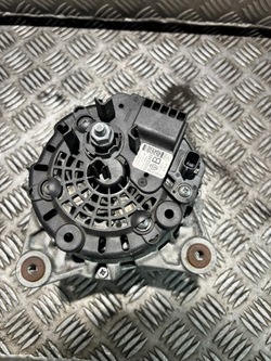 Renault генератор 23100-4be0b-f фото №1