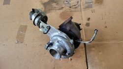 Astra j 2.0cdti турбина турбонагнетатель a20dth 55570748 фото №1