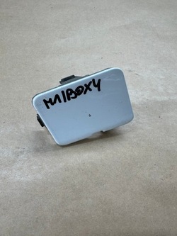 Заглушка фаркоп бампера перед 511802873r рестайлінг dacia sandero ii фото №1