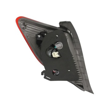 Лампа toyota yaris 10- зад права фото №1