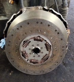 Сцепление комплектные прижим диск daf xf 106 1665428 фото №1