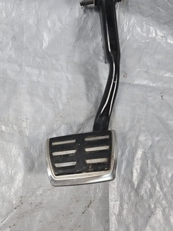 Педаль тормоза audi a4 b9 8w1723140c фото №1