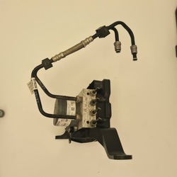 Насос abs opel insignia b 2.0 cdti 84315515 фото №1