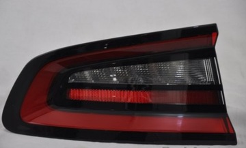 Лампа зад права dodge charger 2015- фото №1