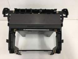 Audi a6 c5 рамка корзина радио рестайлинг 4b0858005c фото №1