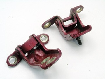 Петлі двері лівий зад nissan almera tino 2002 2.2 di фото №1