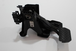 Vw tiguan ii педаль гальма каркас 5qn773058a фото №1