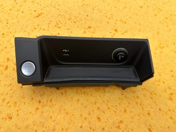 Полиця старт сплав a5 8w usb захист тунелю оригінальний номер 8w1864131c фото №1