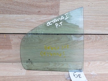 Скло бокова двері малий трикутник правий зад skoda octavia i фото №1