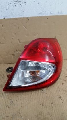 Лампа задня зад права renault clio iii рестайлінг 09- 12r. 8200886946 фото №1