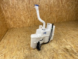 Бак рідини склоомивача помпа toyota corolla xii e21 85301-02182 2018- фото №1