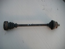 Audi a8 d2 4.2 полуось левый зад фото №1