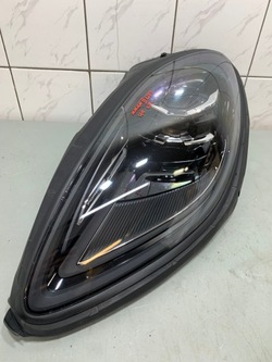 Porsche macan ii 95b лампа ліва matrix 95b941015f 7pp941572bg європа u1. фото №1