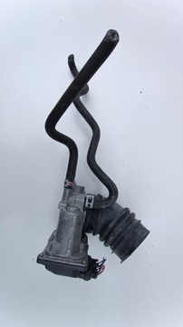 Auris ii гібрид дросельна заслінка 22030-0t110 фото №1