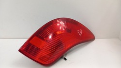 Peugeot 308 sw t7 рестайлінг універсал лампа зад права фото №1