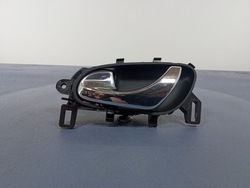 Nissan qashqai ii j11 ручка внутрішня ліва фото №1