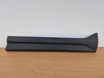 Volvo xc40 правая планка дверь перед накладка фото №1