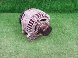 Vw touran i 03-06 2.0 tdi azv 136 km генератор bosch 140 a 06f903023f фото №1