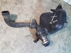 Труба заливна горловина пального кришка mercedes w202 рестайлінг 2.5 td фото №1