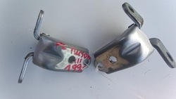 Петлі двері перед лівий hyundai tucson iii фото №1