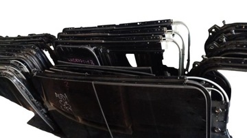 Audi q7 4m стекло люк ролета чёрная оригинал фото №1