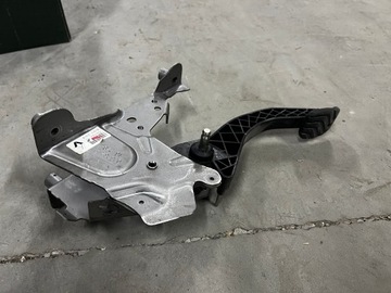 Педаль зчеплення renault megane iv talisman фото №1