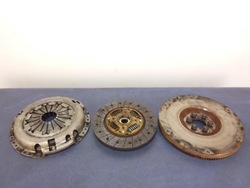 Dacia duster i 1.6 сцепление колесо маховики фото №1