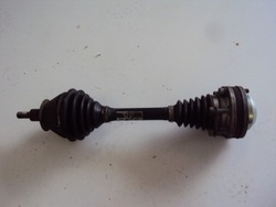 Піввісь ліва audi a1 sportback 1.6 tdi dsg фото №1