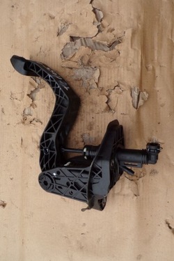 Педаль сцепления 2q1721059 vw audi skoda фото №1